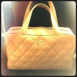 Chanel Vintage Gold Lambskin Leather Handbag
